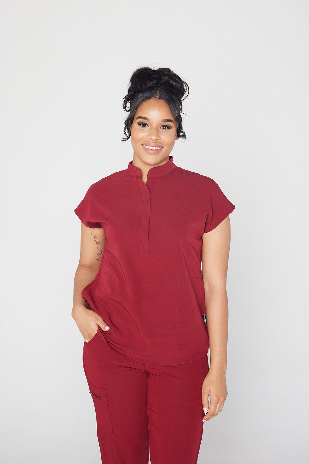 Y.A.V.A.R Female Collar Blouse Scrub Top